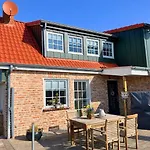 Huus An't Diek, Maisonette In Deichnaehe, Naehe Norddeich * Norden