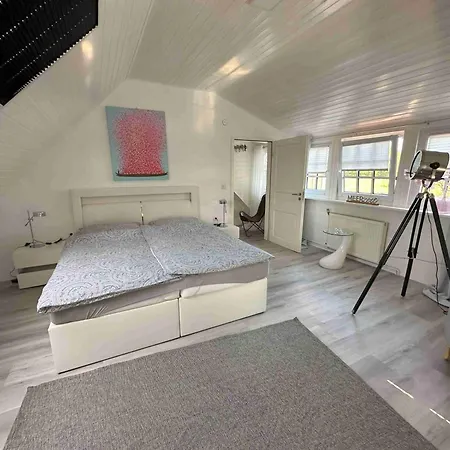 Casa de Férias Huus An't Diek, Maisonette In Deichnaehe, Naehe Norddeich Norden