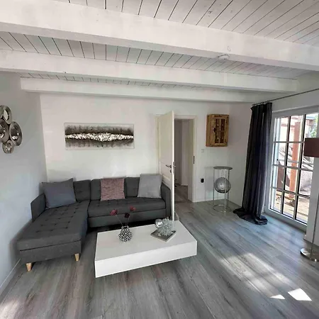 Casa de Férias Huus An't Diek, Maisonette In Deichnaehe, Naehe Norddeich *