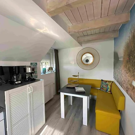 Casa de Férias Huus An't Diek, Maisonette In Deichnaehe, Naehe Norddeich Norden