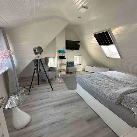 Huus An't Diek, Maisonette In Deichnaehe, Naehe Norddeich * Norden
