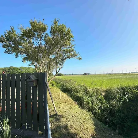 Huus An't Diek Feriehus *