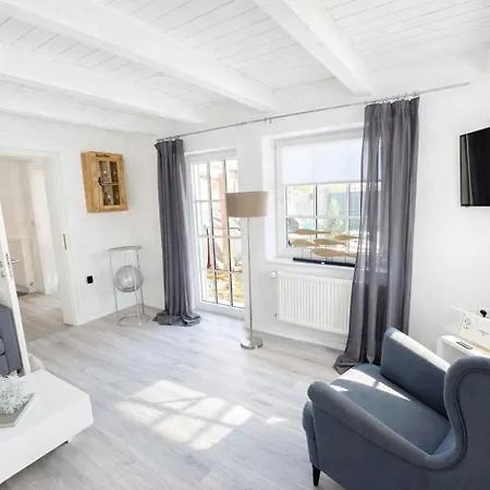 Huus An't Diek, Maisonette In Deichnaehe, Naehe Norddeich *