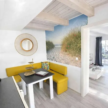 Huus An't Diek, Maisonette In Deichnaehe, Naehe Norddeich *
