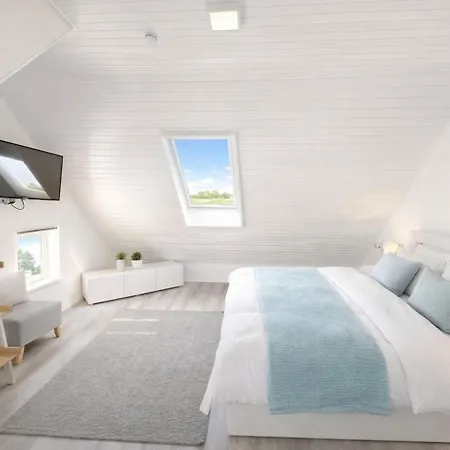 Huus An't Diek, Maisonette In Deichnaehe, Naehe Norddeich
