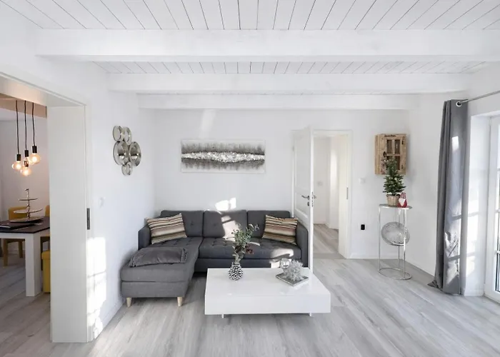 Huus An't Diek, Maisonette In Deichnaehe, Naehe Norddeich Nyaraló