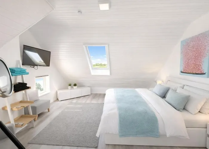 Huus An't Diek, Maisonette In Deichnaehe, Naehe Norddeich